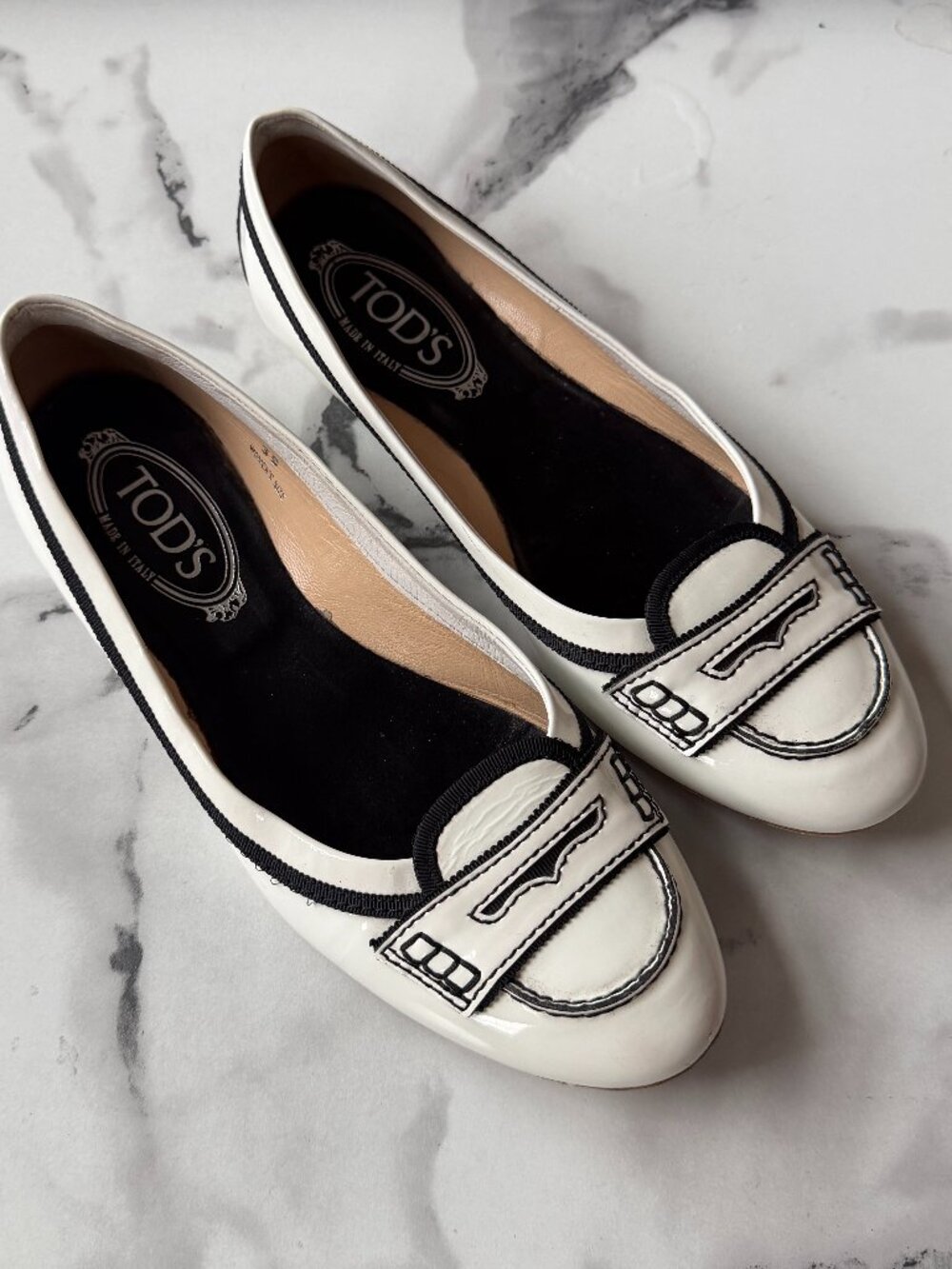 Tod's White Black Patent Leather Penny Loafer Flats Size 39